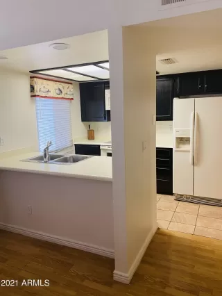 Photo #3: 6243108 Listing