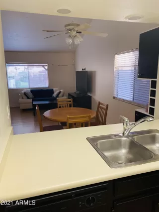 Photo #4: 6243108 Listing