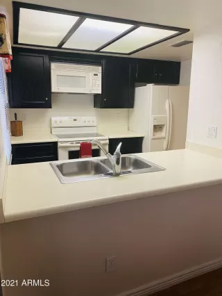 Photo #5: 6243108 Listing