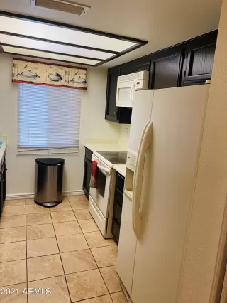 Photo #6: 6243108 Listing