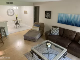 Photo #4: 6243280 Listing