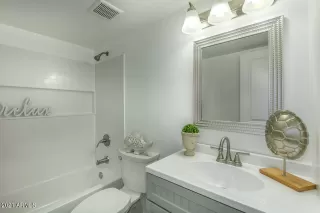 Photo #6: 6243287 Listing