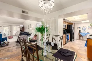 Photo #3: 6243776 Listing