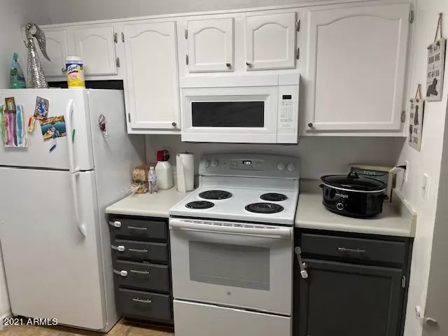 MLS: 6243784 Condo For Sale