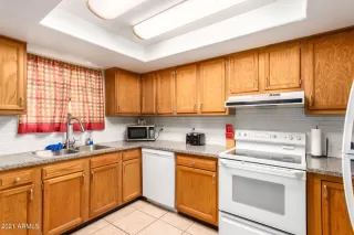 Photo #3: 6243793 Listing