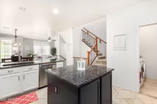 Photo #1: 6243917 Listing 