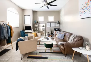 Photo #4: 6243926 Listing