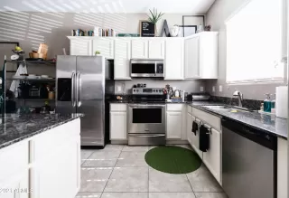 Photo #5: 6243926 Listing