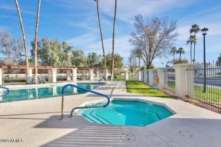 Photo #6: 6244348 Listing