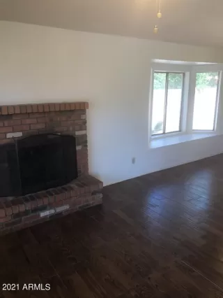 Photo #4: 6244370 Listing
