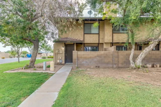 MLS: 6244509 Condo For Sale