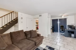 Photo #2: 6244509 Listing 