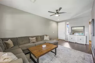 Photo #2: 6244529 Listing