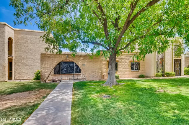 MLS: 6244728 Condo For Sale