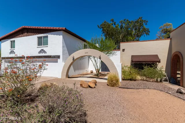 MLS: 6244795 Condo For Sale