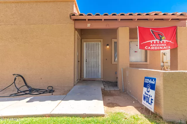 MLS: 6245163 Condo For Sale