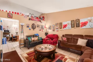 Photo #4: 6245163 Listing