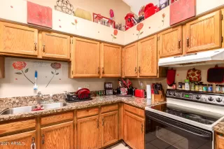 Photo #5: 6245163 Listing