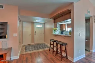 Photo #2: 6245257 Listing 