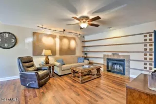 Photo #4: 6245257 Listing 