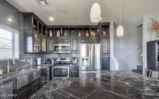 Photo #2: 6245286 Listing 