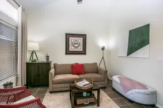 Photo #6: 6245628 Listing