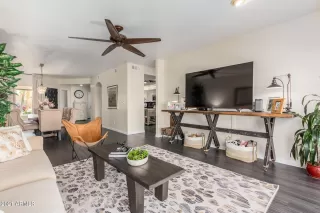 Photo #6: 6245713 Listing 