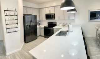 Photo #3: 6245940 Listing