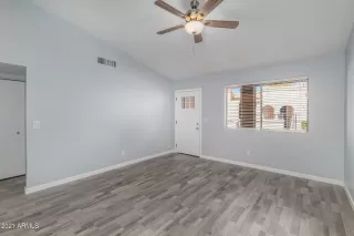 Photo #4: 6246010 Listing