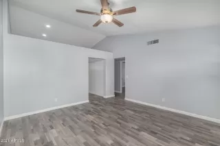 Photo #6: 6246010 Listing