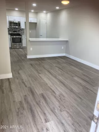 Photo #5: 6246178 Listing 