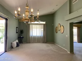 Photo #6: 6246395 Listing