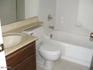 Photo #6: 6246455 Listing