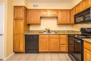 Photo #6: 6246603 Listing