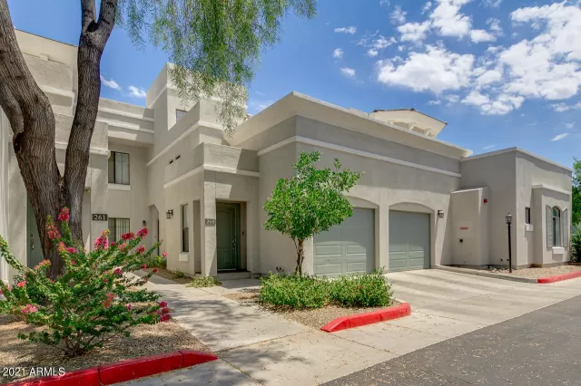 MLS: 6246664 Condo For Sale