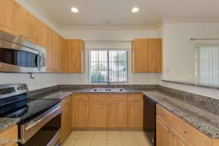 Photo #5: 6246664 Listing