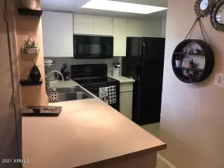 Photo #5: 6246685 Listing