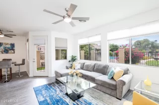 Photo #2: 6246732 Listing