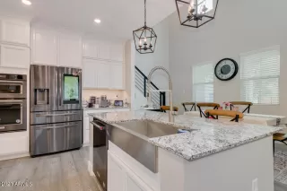 Photo #5: 6247061 Listing