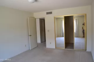 Photo #5: 6247124 Listing