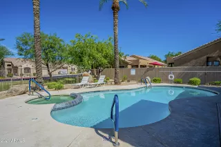 Photo #4: 6247266 Listing