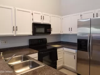 Photo #6: 6247296 Listing