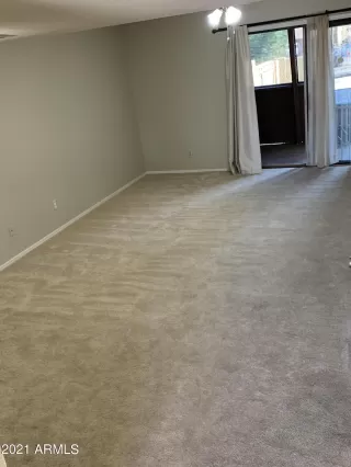 Photo #6: 6247436 Listing