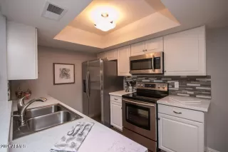 Photo #2: 6247507 Listing