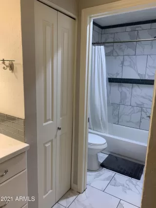 Photo #6: 6247507 Listing