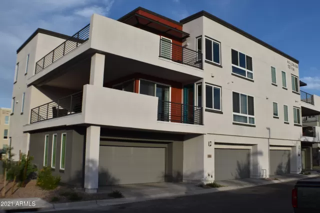 MLS: 6247724 Condo For Sale