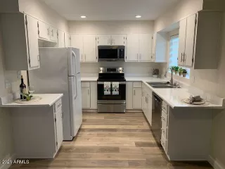 Photo #2: 6247766 Listing