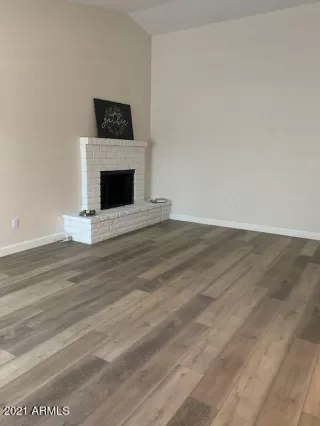 Photo #6: 6247766 Listing