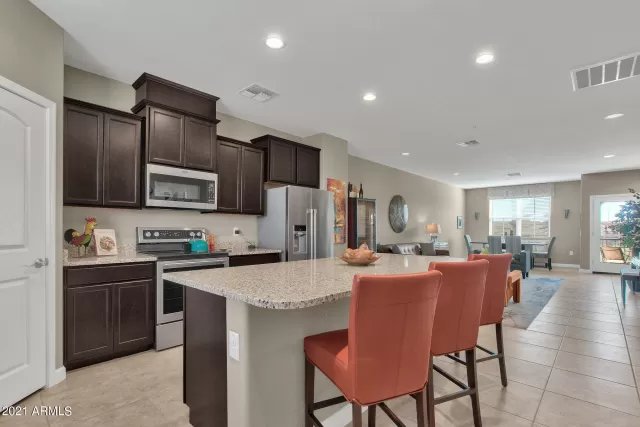 MLS: 6247853 Condo For Sale