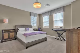 Photo #3: 6247853 Listing